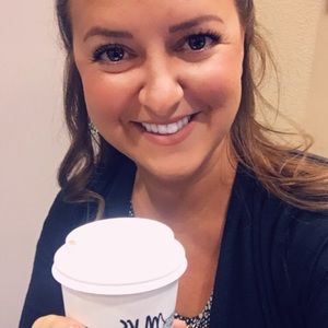 Meet your Posher, Carla